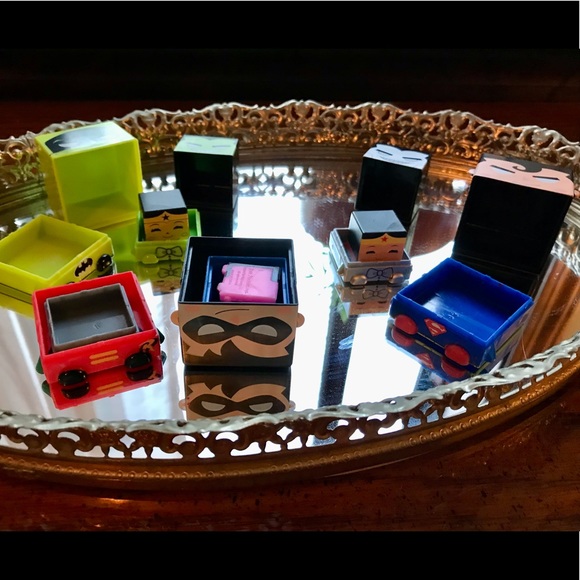 DC Comic Superhero Cubes Plastic Mini Stacking Nesting Cube Character Toys - Picture 7 of 11